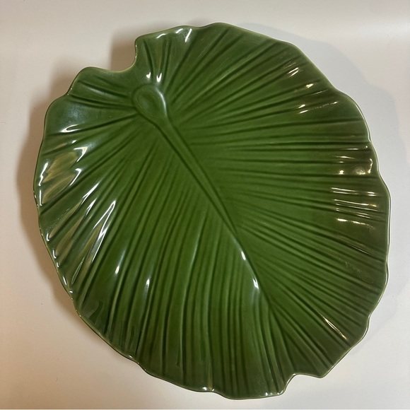 Roscher Leaf Collection Large Green Stoneware Serving Platter - Picture 2 of 11